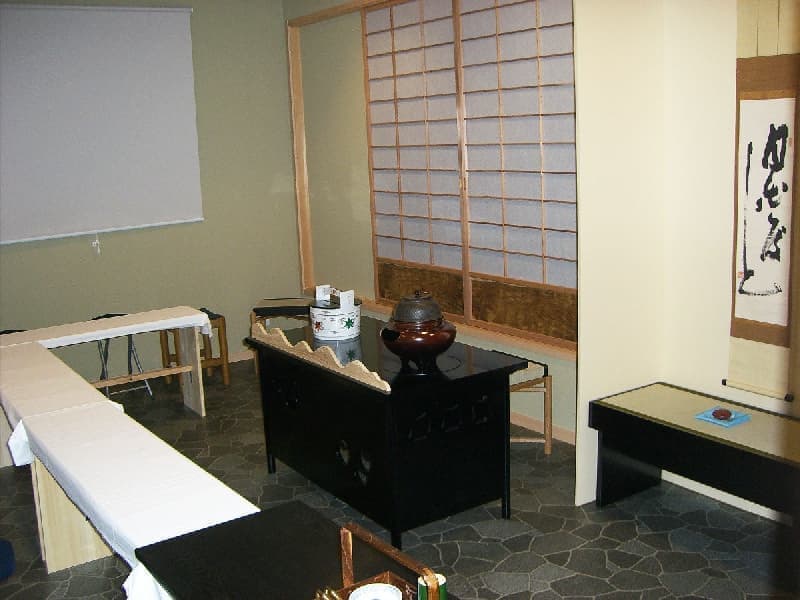 立礼席 of 茶の湯 墨東清友館 茶道具専門店(有)菊池商店